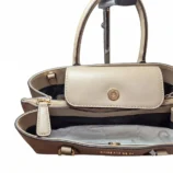 cartera-lg195206-taupe-guess2